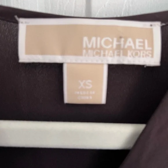 Stylish Michael Kors animal print blouse top - Picture 3 of 3